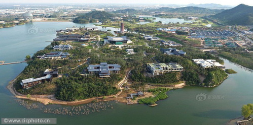 北京懷柔雁棲湖湖心島APEC峰會場館全景圖。