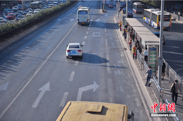 機(jī)動(dòng)車(chē)單雙號(hào)限行-北京早高峰未現(xiàn)擁堵2