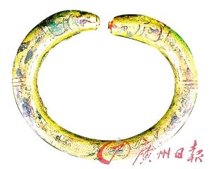 鎏金虬龍紋環(huán)。