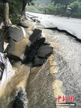 四川敘永遭遇58年來(lái)最大洪水 2