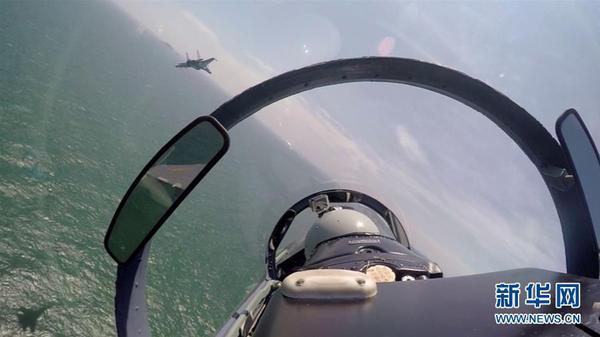 中國空軍多型主戰(zhàn)飛機赴南海戰(zhàn)斗巡航2