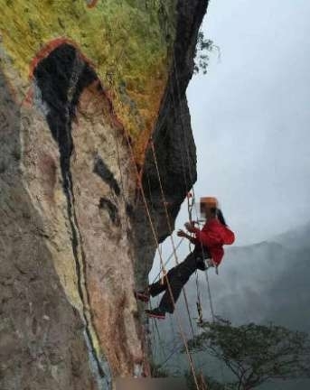 癡情女景區(qū)畫頭像 歷時(shí)兩月完成 已承諾清理