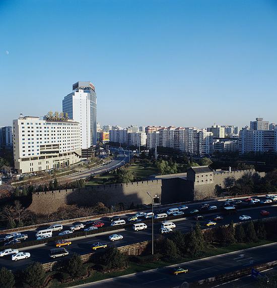 西便門外大街，明城墻遺址