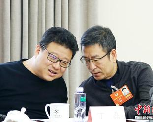 全國政協(xié)十三屆一次會議新聞出版界小組會議舉行