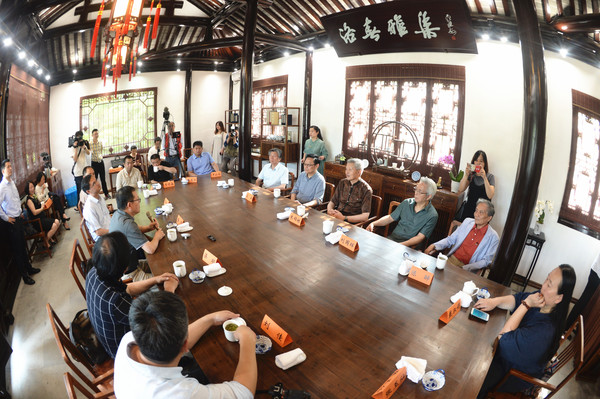 第一回中國(guó)藝術(shù)家筆下的運(yùn)河——洛春雅集。