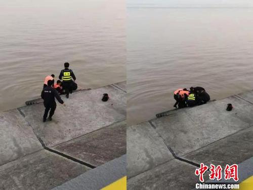 圖為：民警機智解救化險為夷。海寧公安供圖