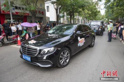 資料圖：奔馳車(chē)。<a target='_blank' href='http://www.chinanews.com/'>中新社</a>記者 張?jiān)?攝