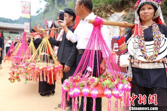 廣西巴馬舉辦布努瑤“祝著節(jié)”促非物質文化遺產保護傳承